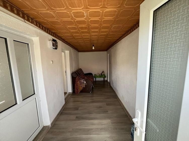 Casă cu 4 camere în Ghergheasa