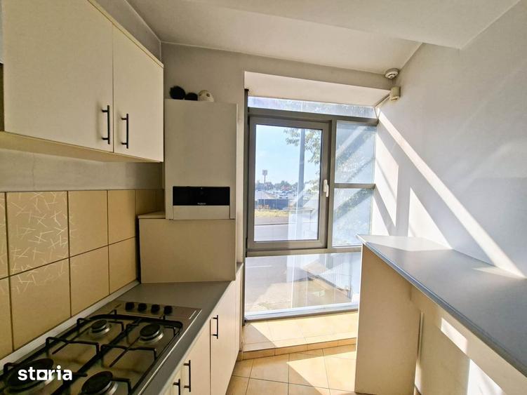 Spațiu comercial, de 533 mp, în Andronache