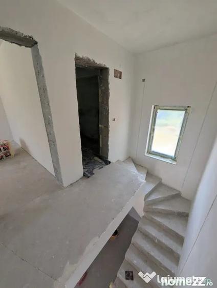 Casă cu 4 camere cu Teren 500 Mp în Măgura