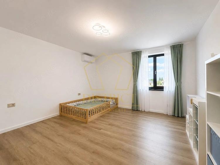 Casă cu 5 camere cu Teren 605 Mp în Giarmata