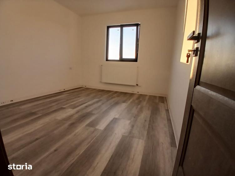 Casă cu 3 camere cu Teren 271 Mp în Central