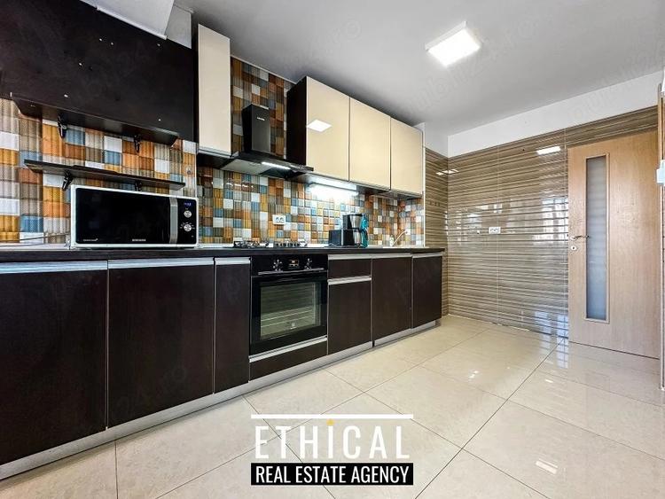 Apartament cu 3 camere decomandat în Decebal