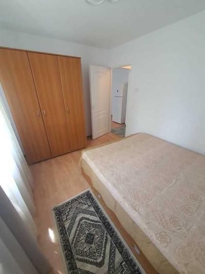 Apartament cu 2 camere semidecomandat în Eroii Revoluției