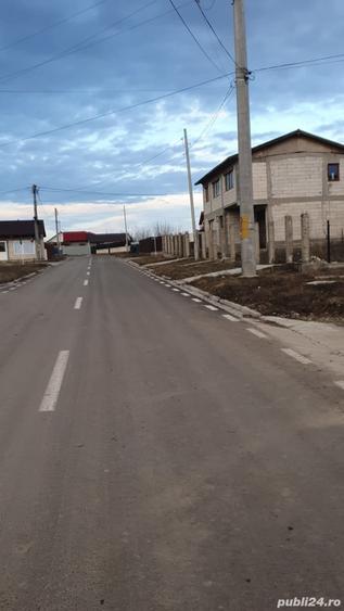 Casă cu 4 camere cu Teren 655 Mp în Braniștea