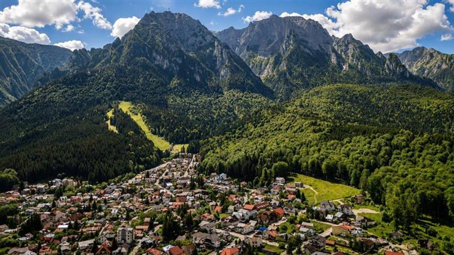 Hotel/Pensiune, de 515 mp, în Valea Alba