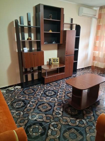 Apartament cu 3 camere decomandat în 1 Mai