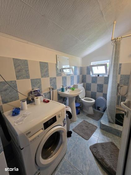 Casă cu 3 camere cu Teren 1700 Mp în Central