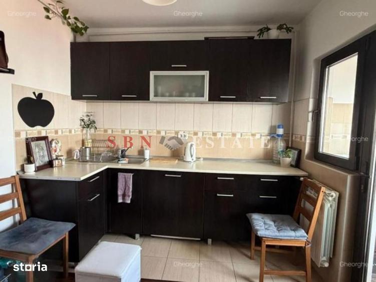 Apartament cu 2 camere semidecomandat, mobilat în Grivița