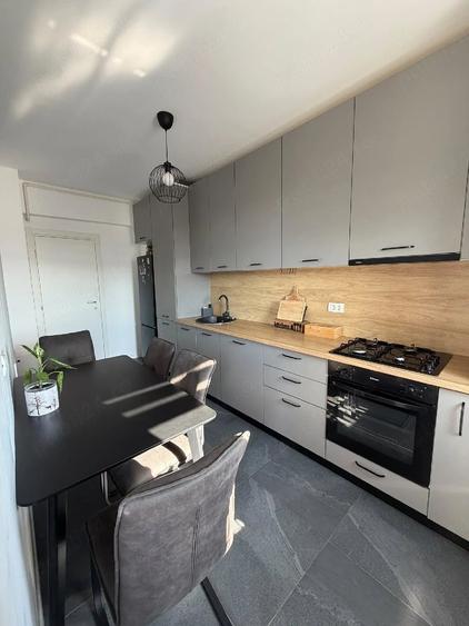 Apartament cu 2 camere decomandat în Est