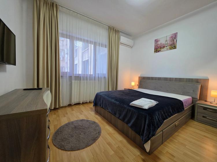 Apartament cu 2 camere semidecomandat în Universitate