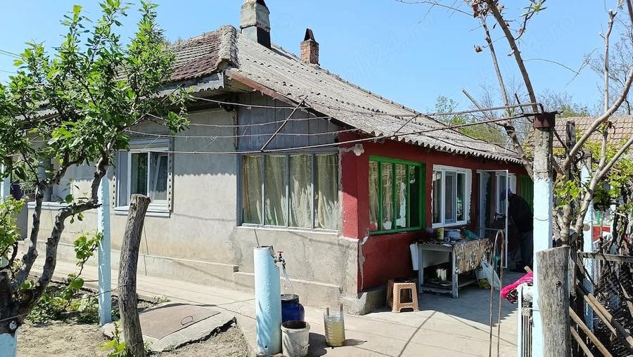 Casă cu 4 camere cu Teren 1350 Mp în Gheorghe Lazăr