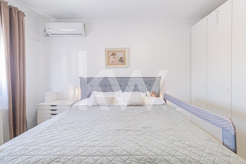Apartament cu 5 camere decomandat, mobilat în Noua