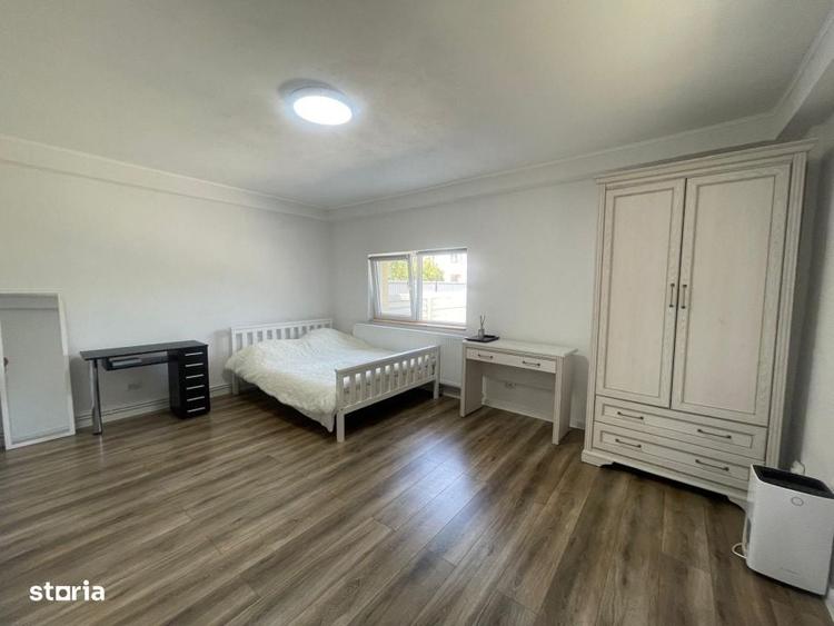Casă cu 4 camere în Oglinzi