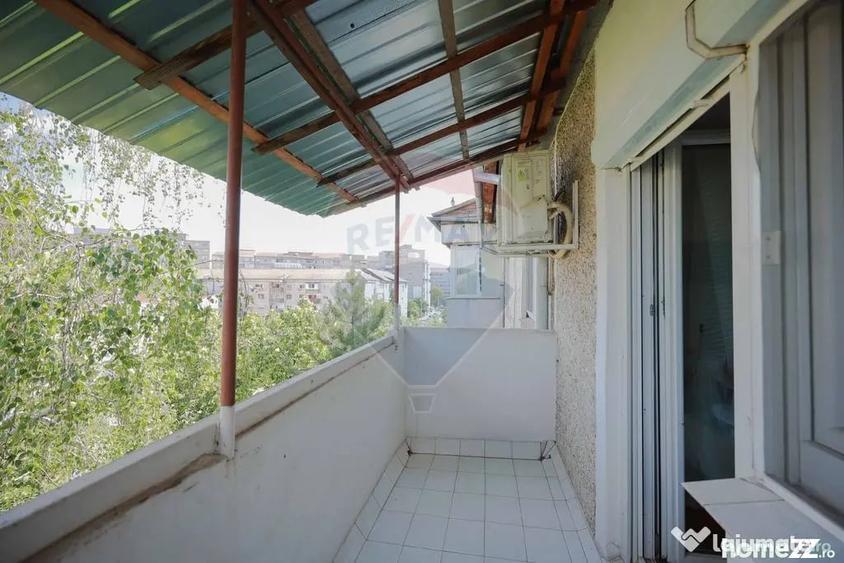 Apartament cu 3 camere decomandat în Dacia