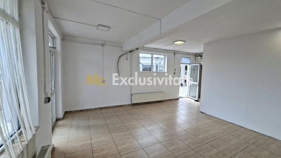 Casă cu 5 camere cu Teren 500 Mp în Bascov
