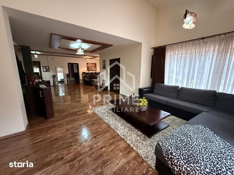 Casă cu 6 camere cu Teren 1700 Mp în Central