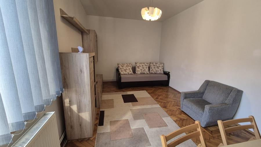 Apartament cu 2 camere pe strada Lunga - 8