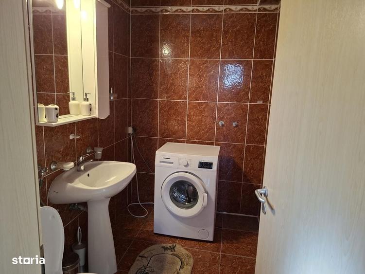 Casă cu 4 camere cu Teren 613 Mp în Bucov
