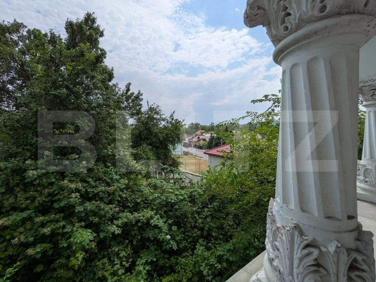 Casă individuală cu 9 camere cu Canalizare în Pucioasa