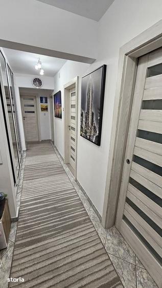 Apartament cu 3 camere decomandat în Tomis Nord