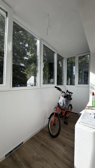 Apartament cu 3 camere decomandat în Dâmbovița