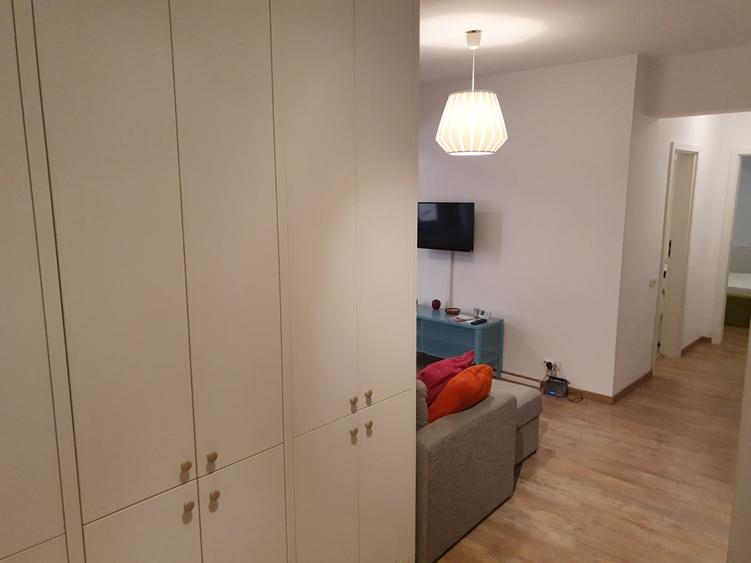 Apartament cu 2 camere semidecomandat, mobilat în Dămăroaia
