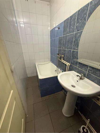 Garsonieră decomandată în Central