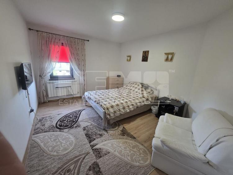 Casă individuală cu 7 camere cu Canalizare în Mitocu Dragomirnei