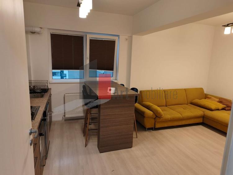 Apartament cu 2 camere semidecomandat, mobilat în Metalurgiei