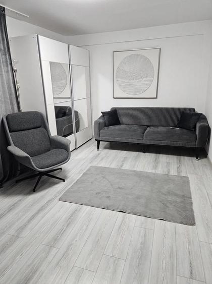 Apartament cu 2 camere decomandat, mobilat în Tei