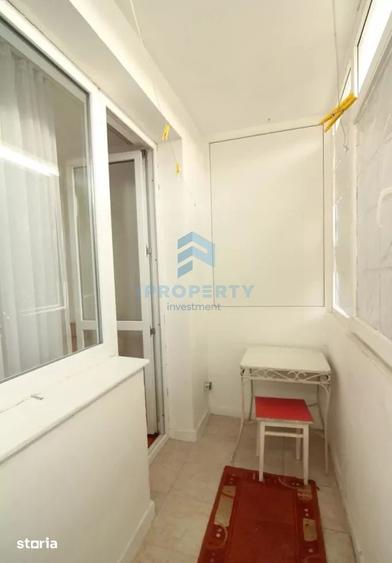 Apartament cu 3 camere semidecomandat, mobilat în Gara de Nord