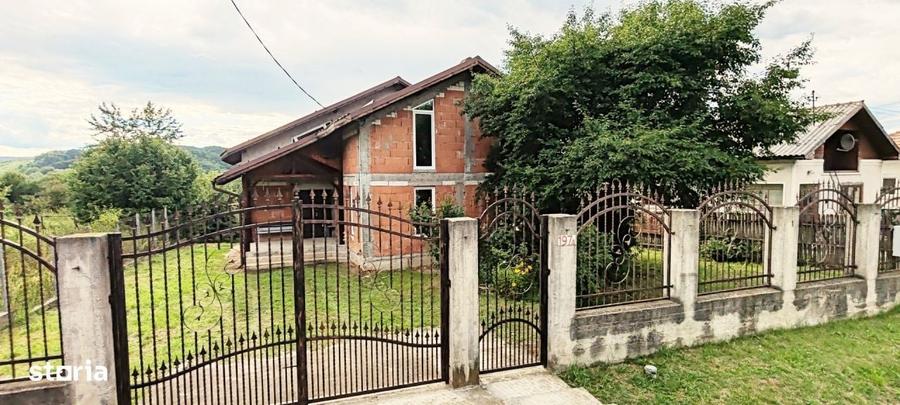 Casă cu 4 camere în Manga