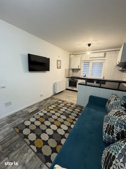 Apartament cu 2 camere în Apărătorii Patriei