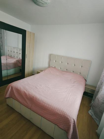 Apartament cu 3 camere decomandat în Trivale