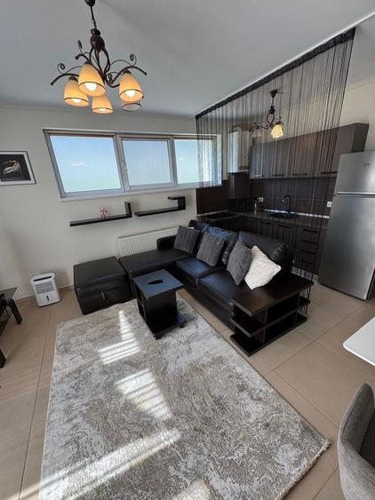 Apartament cu 2 camere în Tractorul