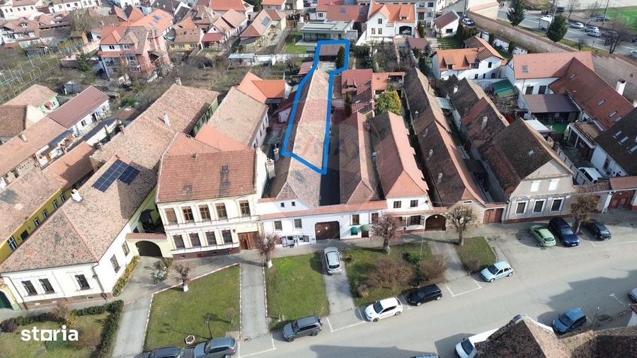 Casă cu 4 camere cu Teren 332 Mp în Ultracentral
