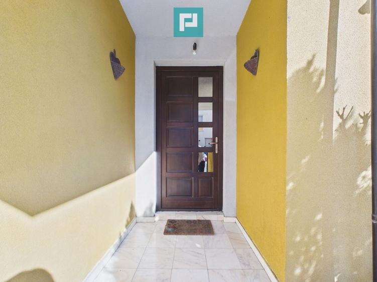 Casă individuală cu 4 camere cu Canalizare în Aradul Nou