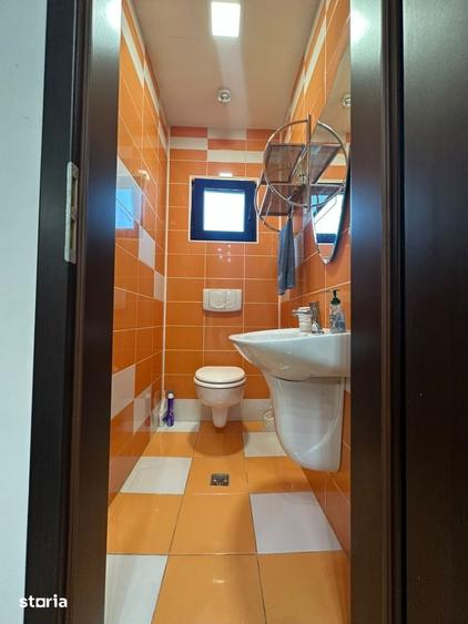Casă cu 5 camere cu Piscina în Cazasu