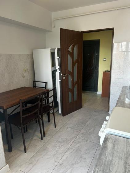 Apartament cu 2 camere decomandat în Mazepa 1