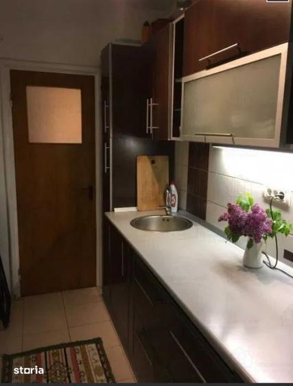 Apartament cu 3 camere decomandat, mobilat în Drumul Taberei