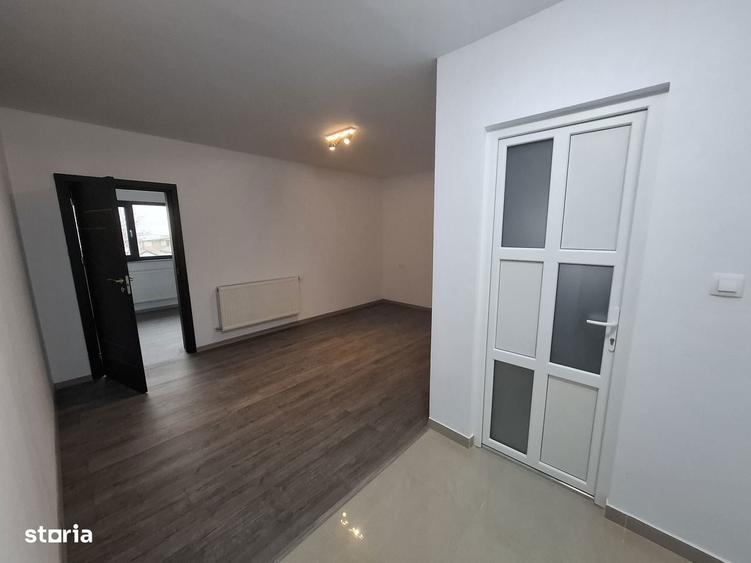Spațiu comercial, de 520 mp, în Letea Veche
