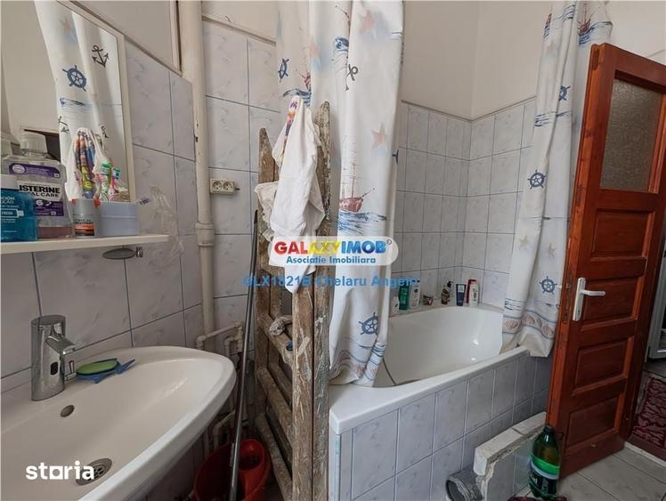 Apartament cu 5 camere în Centrul Civic