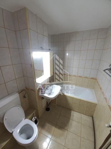 Apartament cu 2 camere decomandat în Steaua
