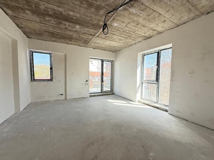 Apartament cu 2 camere decomandat în Eminescu