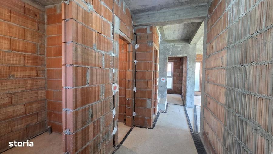 Duplex 5 camere | despartit prin garaj, 117 mp utili | teren 340 mp | - 2
