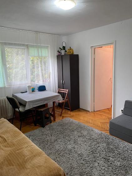 Apartament cu 2 camere semidecomandat, mobilat în Circumvalațiunii