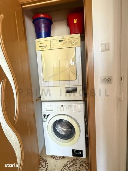 Apartament cu 3 camere în Podu Roș