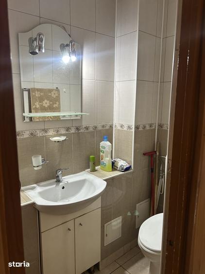 Apartament cu 3 camere în Rahova