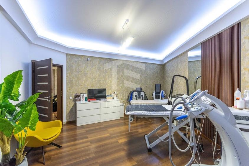 Apartament cu 5 camere semidecomandat în Kiseleff