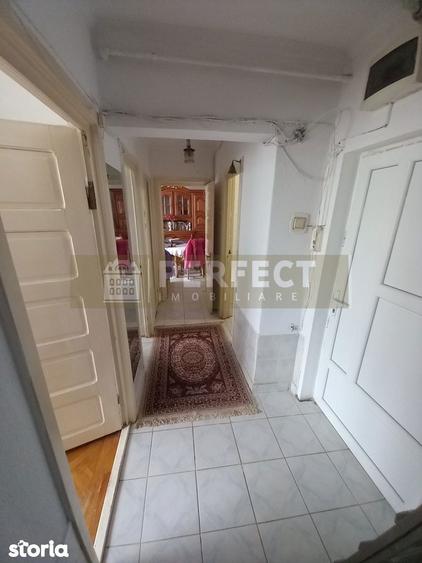 Ap.2 camere ULTRACENTRAL decomandat et.3 pret 72000euro - 8